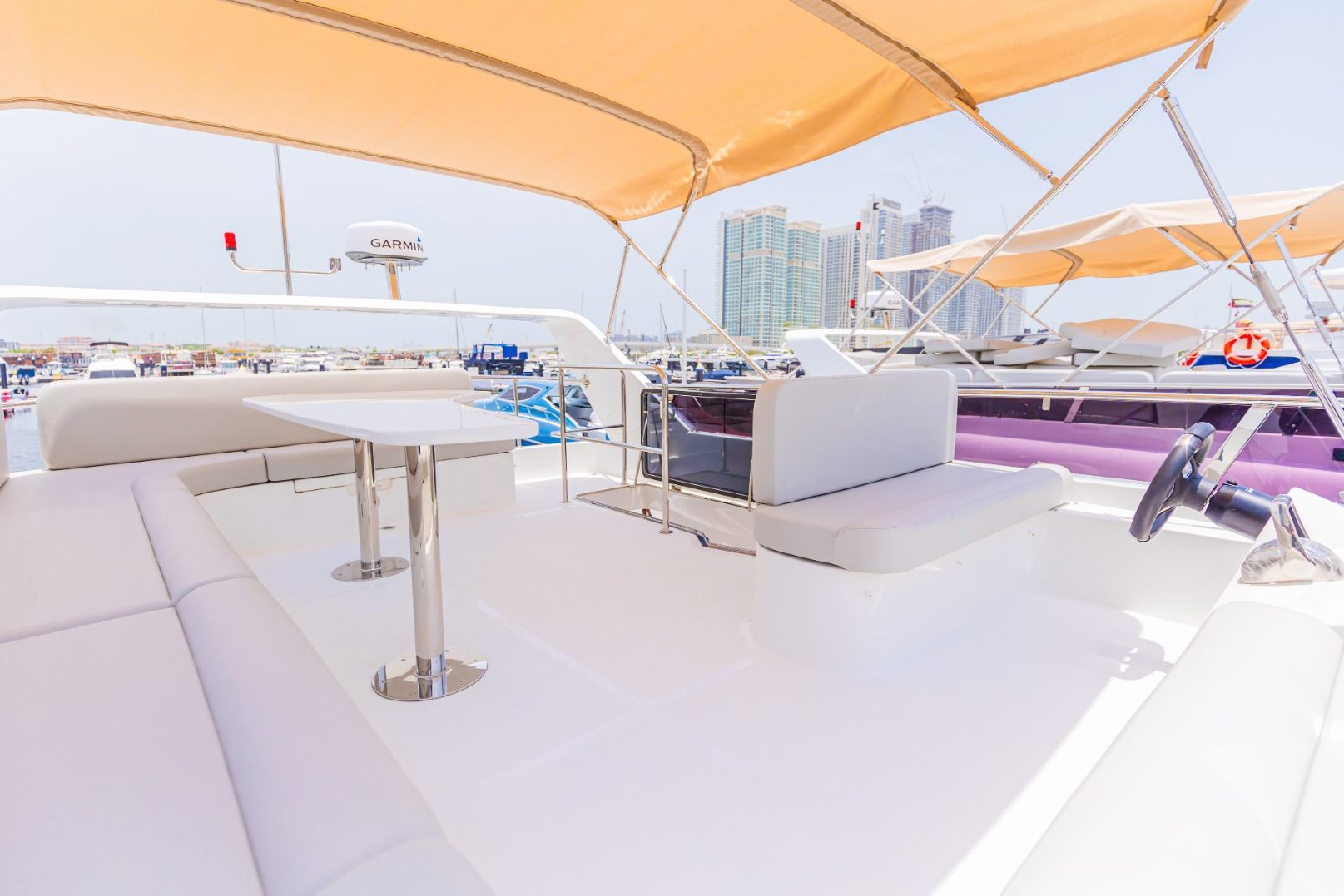 Sky Walker Art yacht, image 4