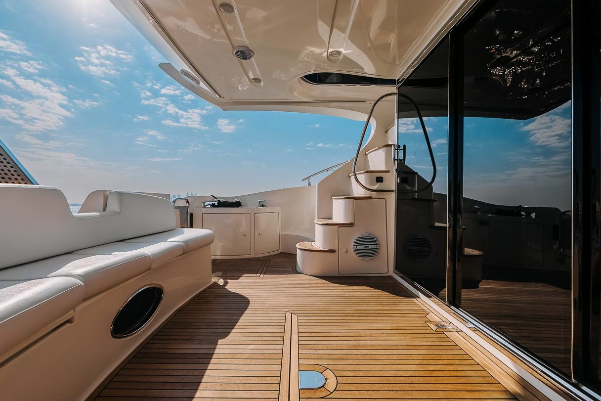 Azimut Candy yacht, image 9