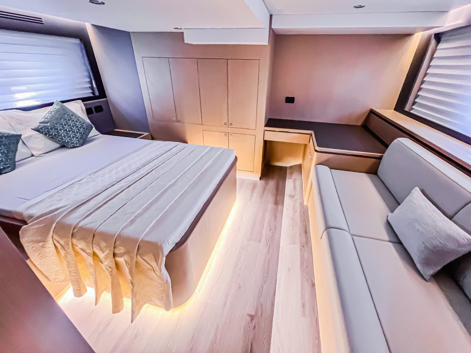 Sky Walker Lee yacht, image 13