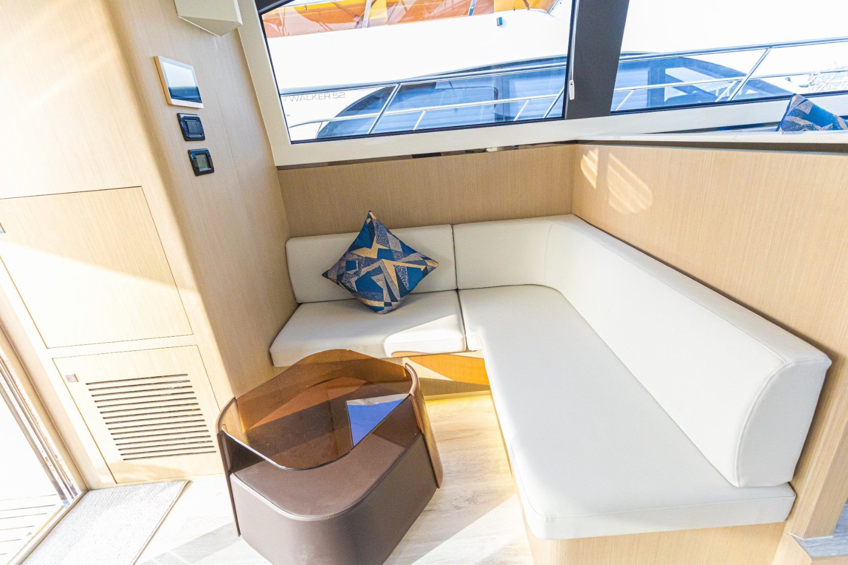 Sky Walker Axa yacht, image 11
