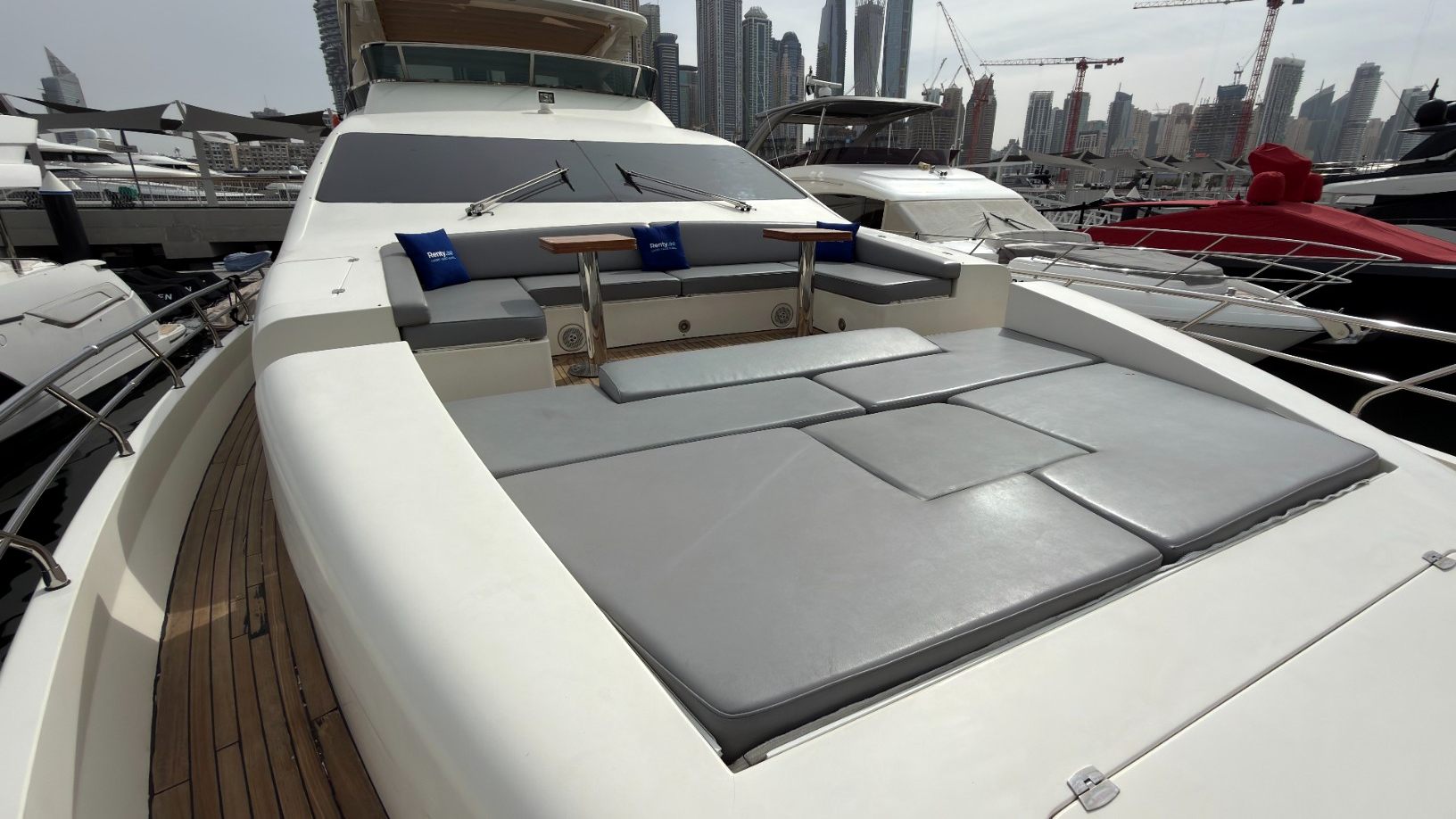 Azimut Satisfaction yacht, image 9
