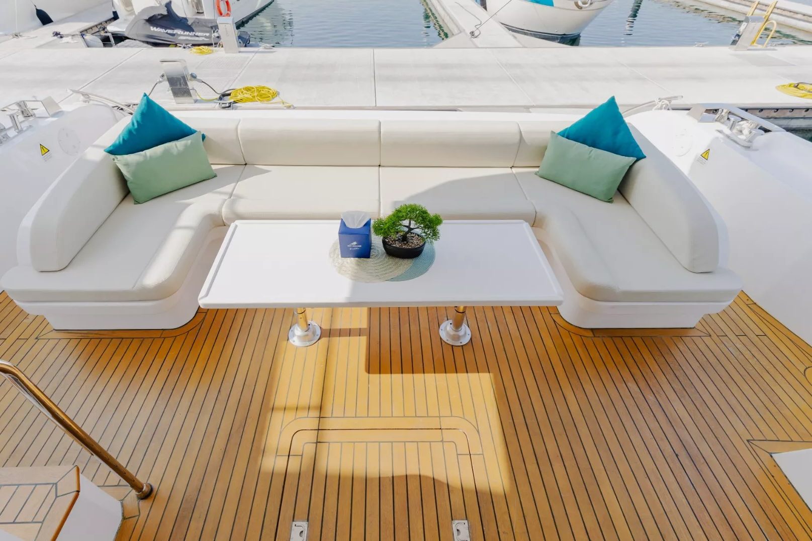 Sky Walker Gala yacht, image 2
