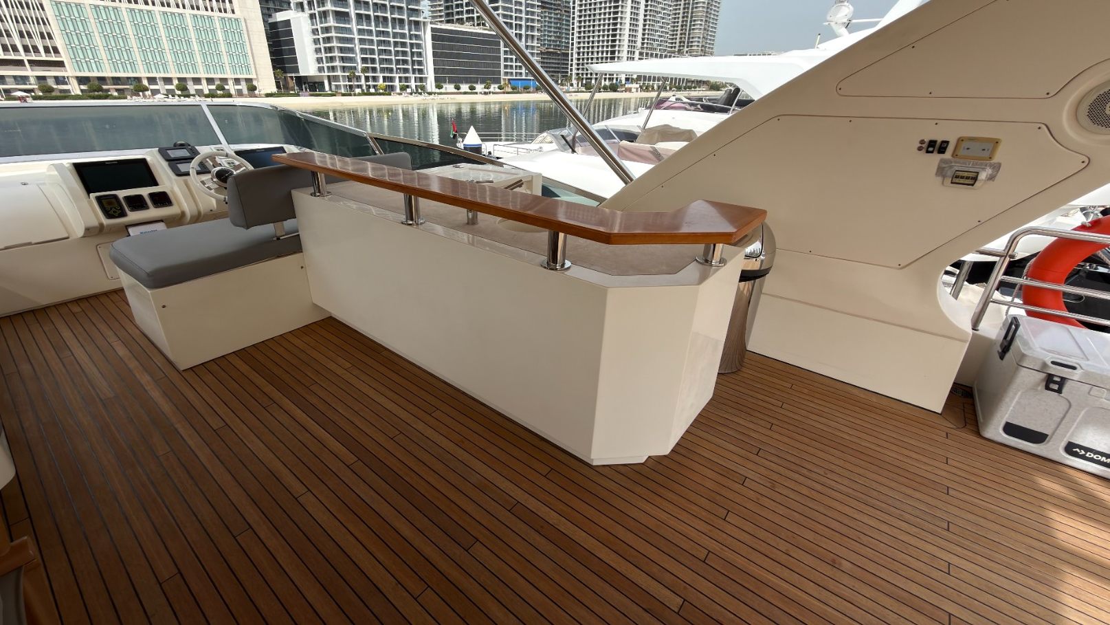 Azimut Satisfaction yacht, image 13