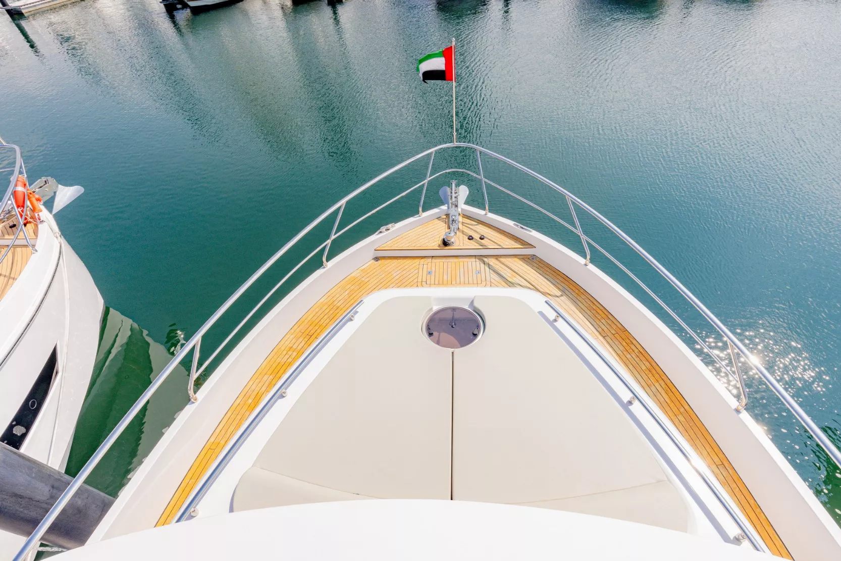 Sky Walker Reno yacht, image 2