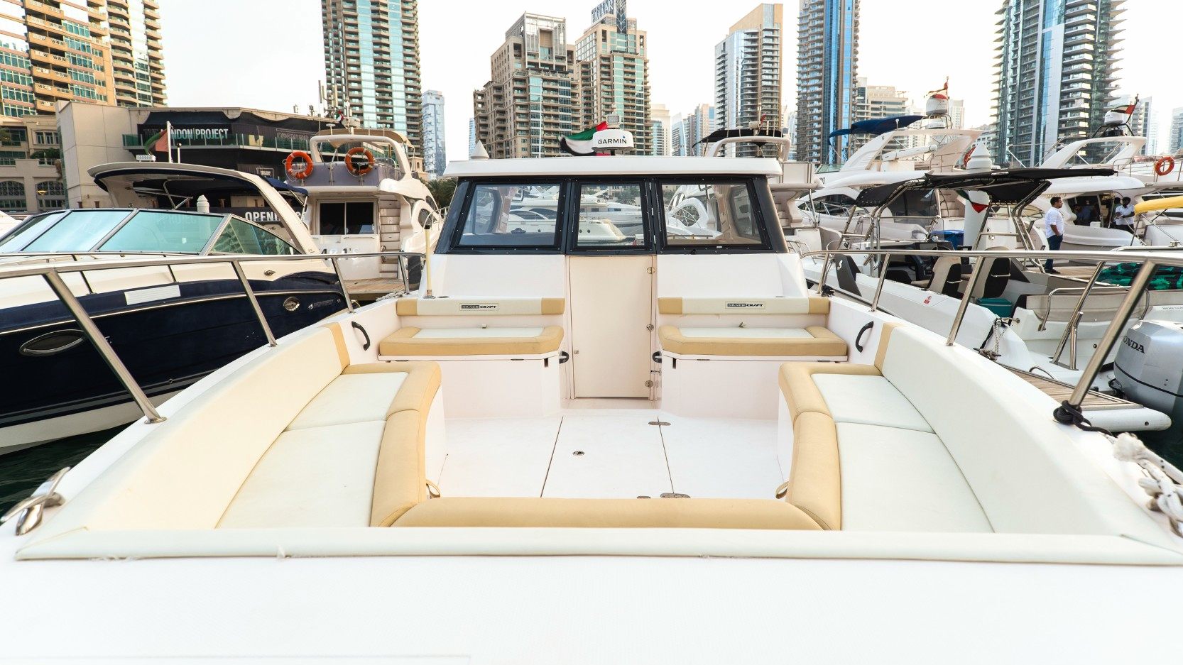Silver Craft Thunder yacht, image 2