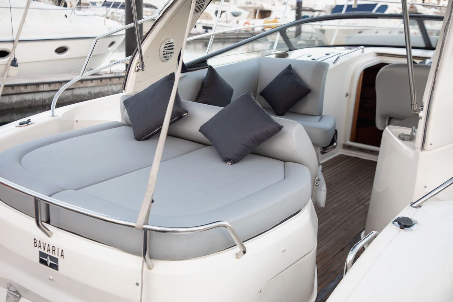 Nora yacht, image 2