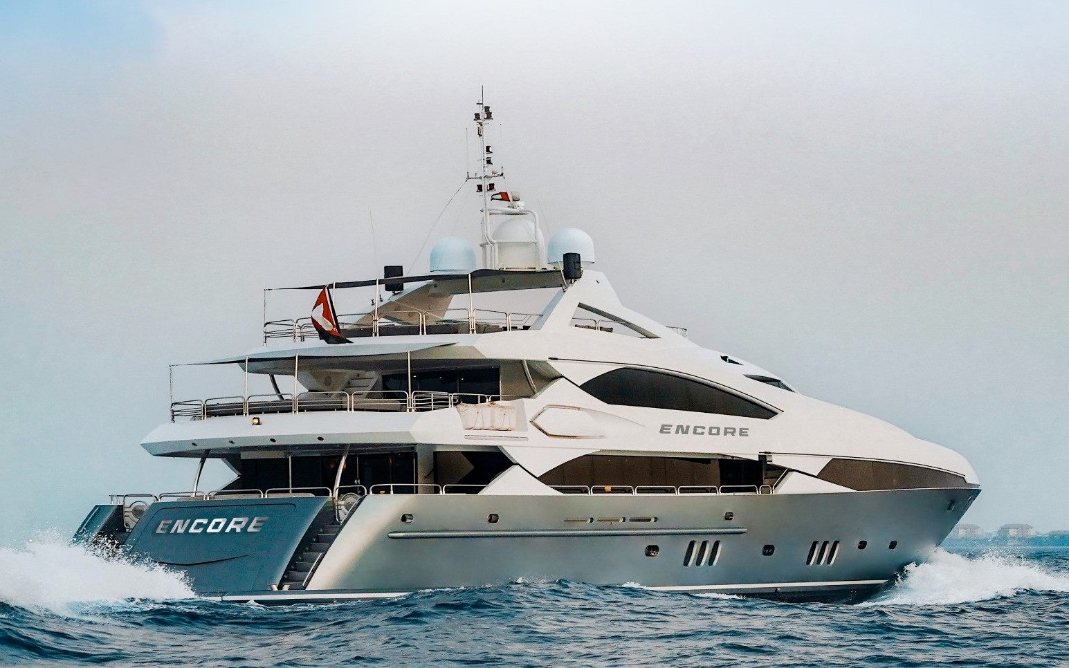 Sunseeker Encore in Dubai, 131 ft