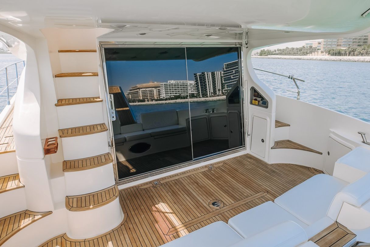Azimut No Regrets yacht, image 4