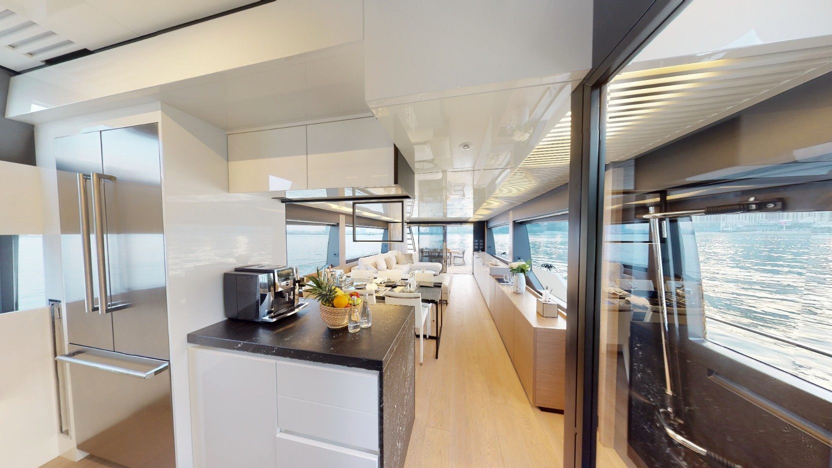 Ferretti 78 ft yacht, image 13