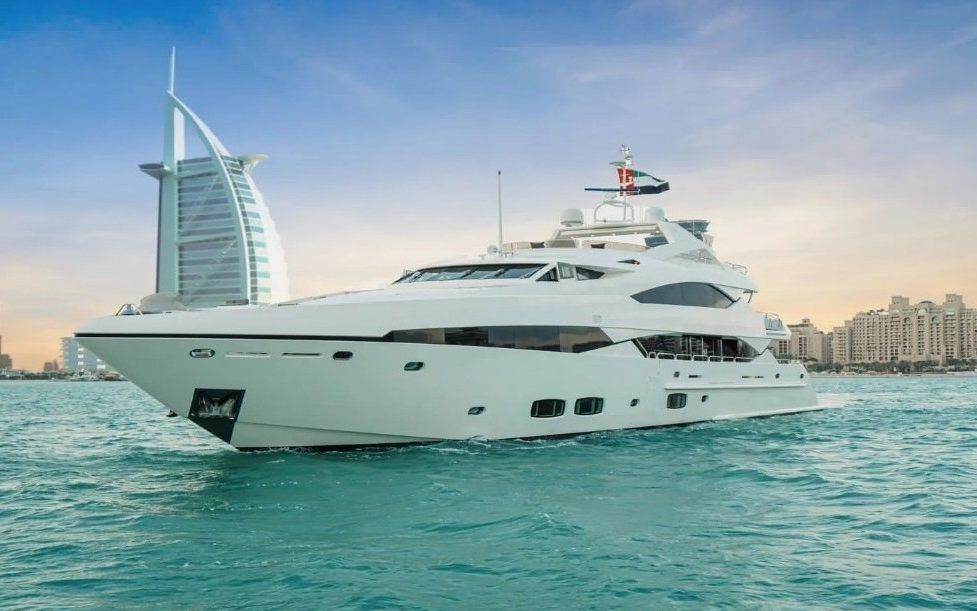 Sunseeker Lucien in Dubai, 131 ft