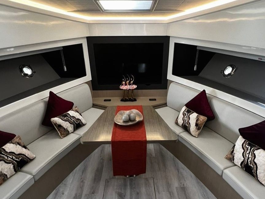 Sky Walker Rio yacht, image 3