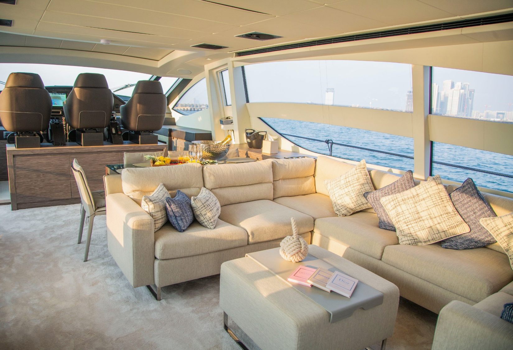 Pershing yacht, image 3