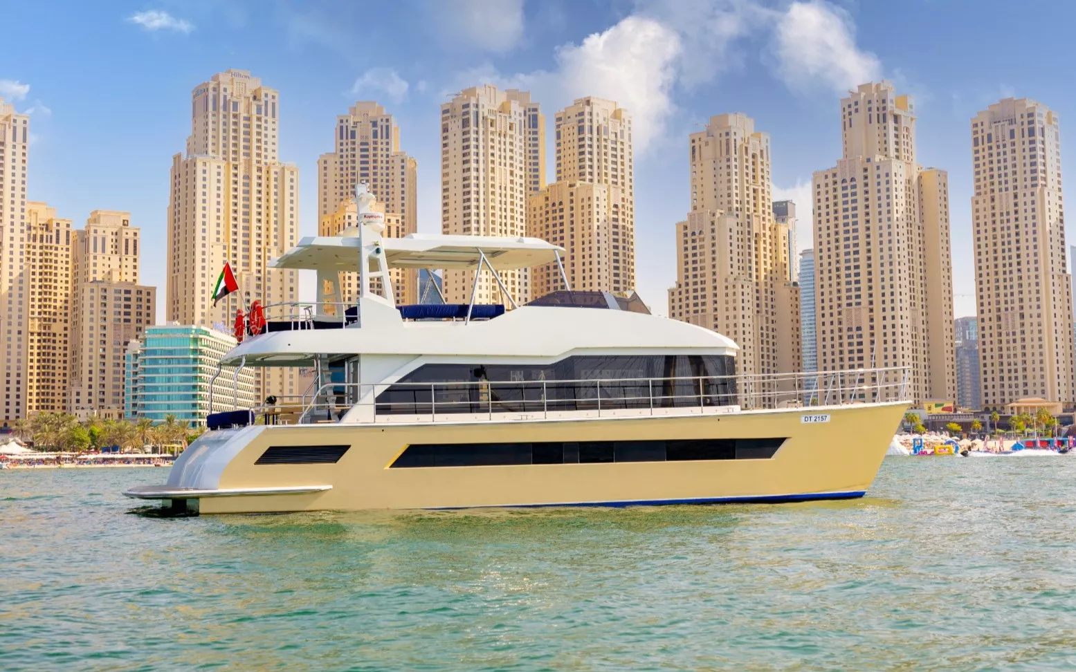 Sky Walker Explora in Dubai, 60 ft