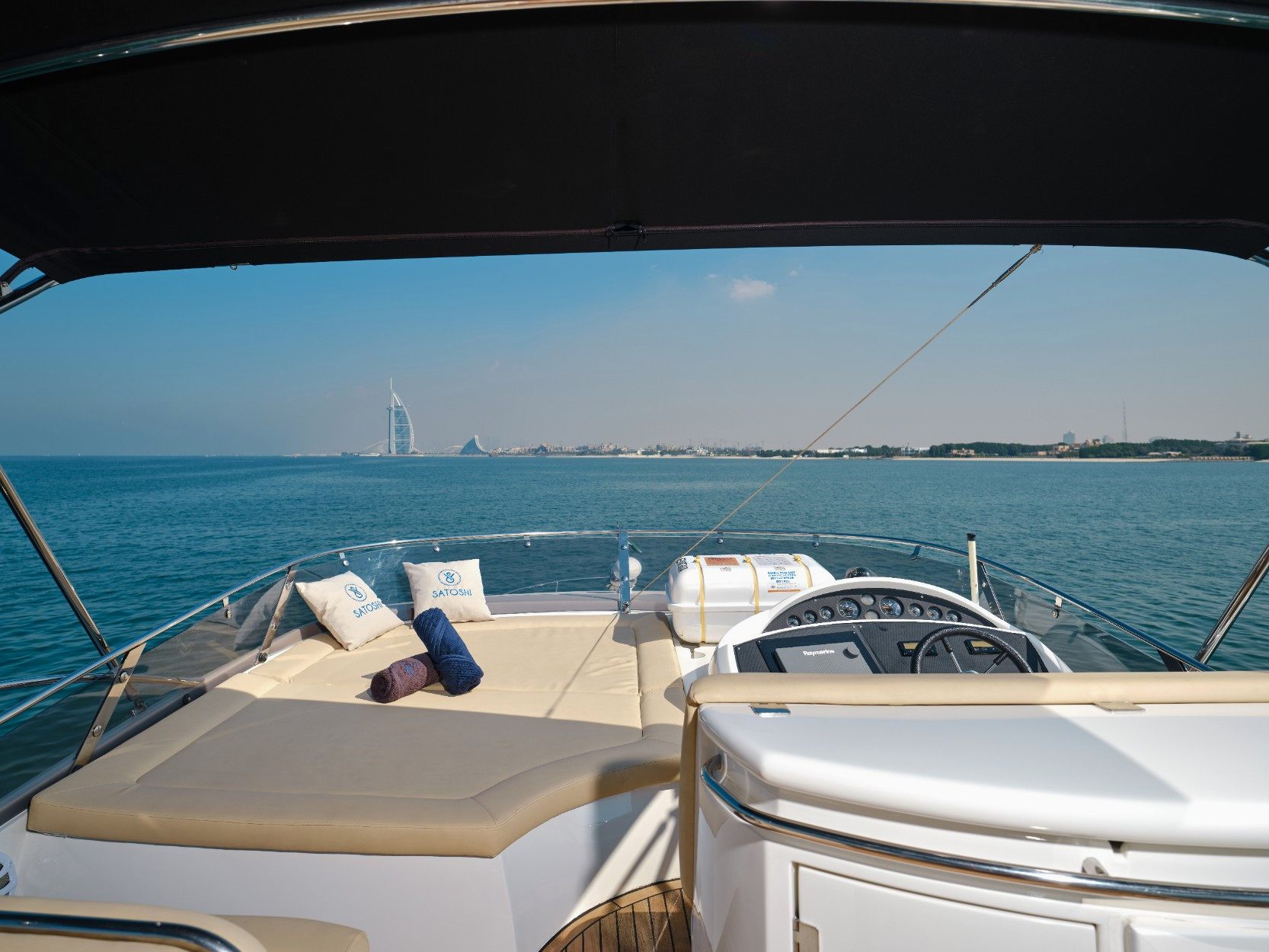 Sunseeker Satoshi yacht, image 2