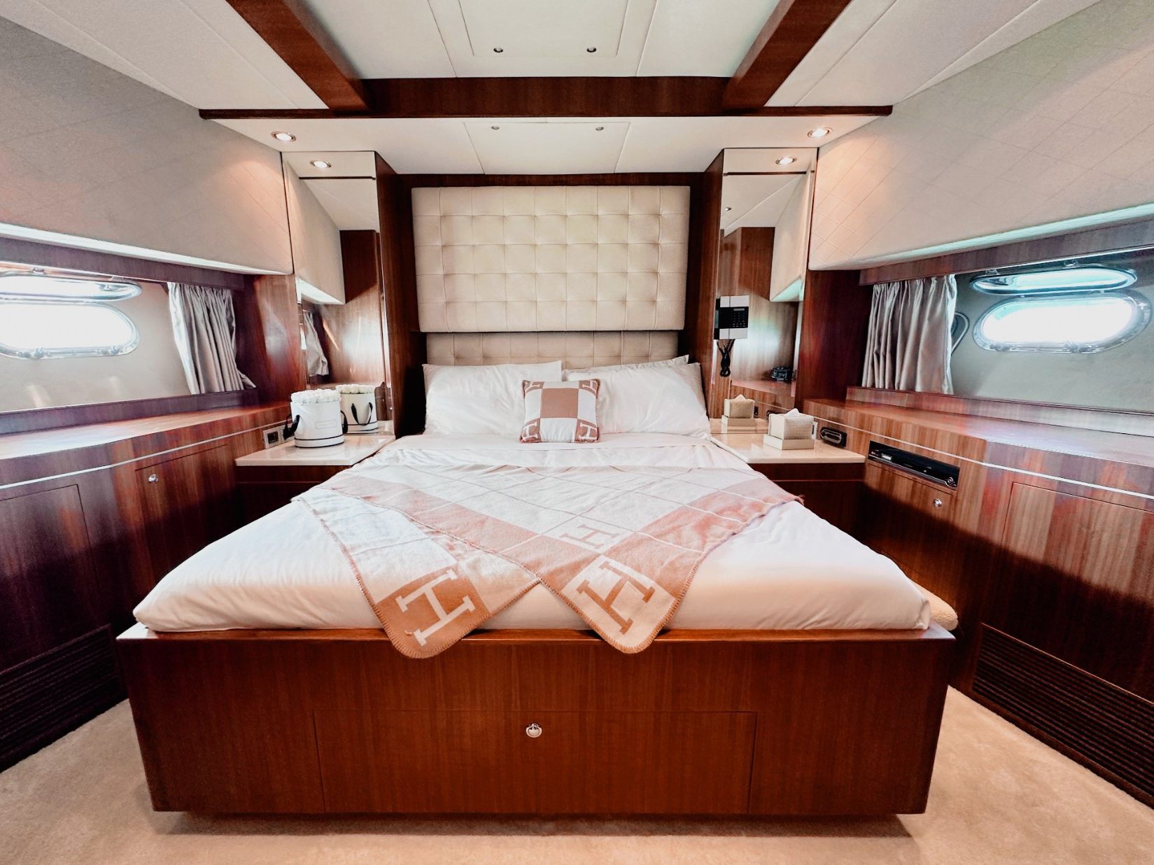 Etoupe A3 yacht, image 9