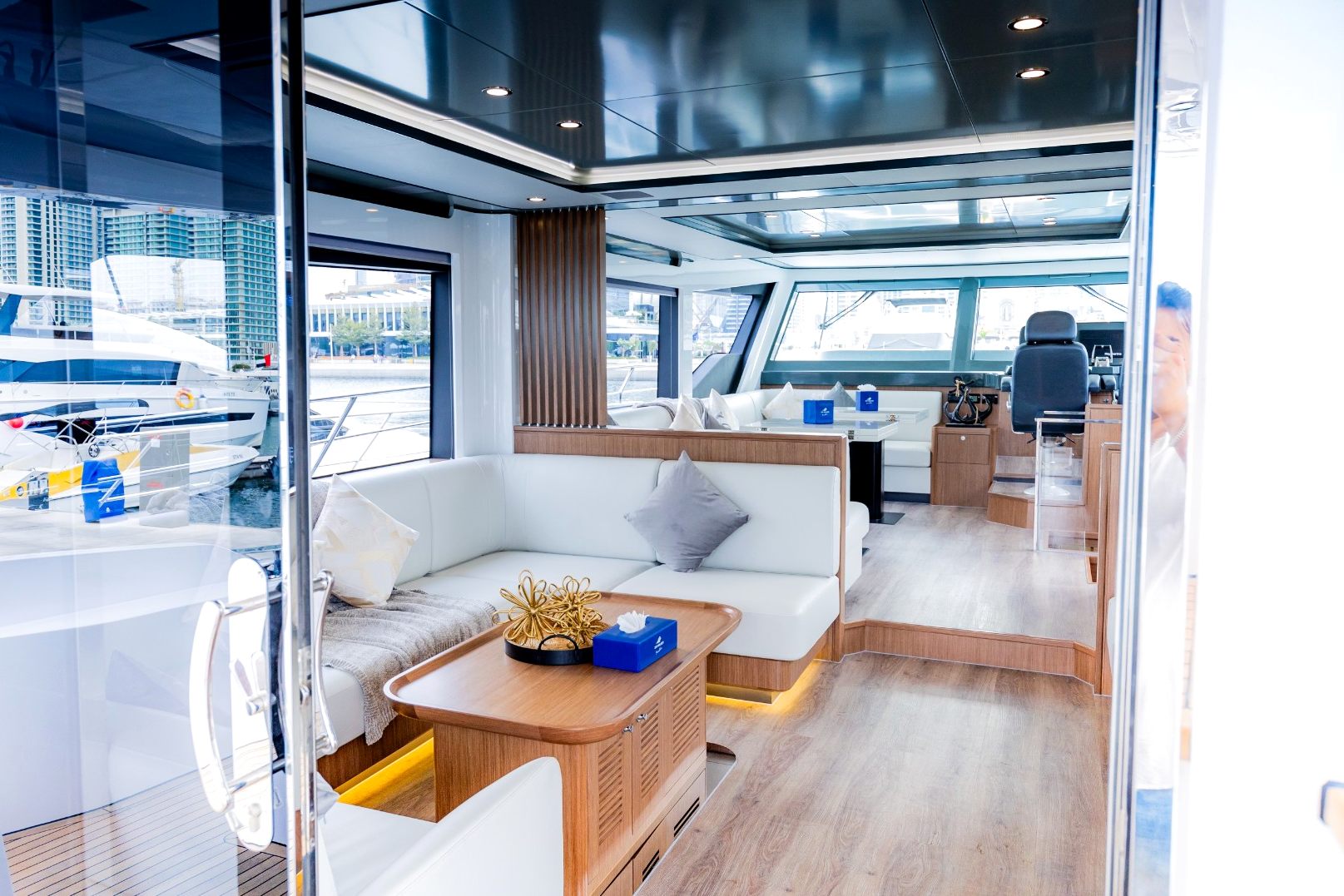 Sky Walker Amie X63 Sport yacht, image 4