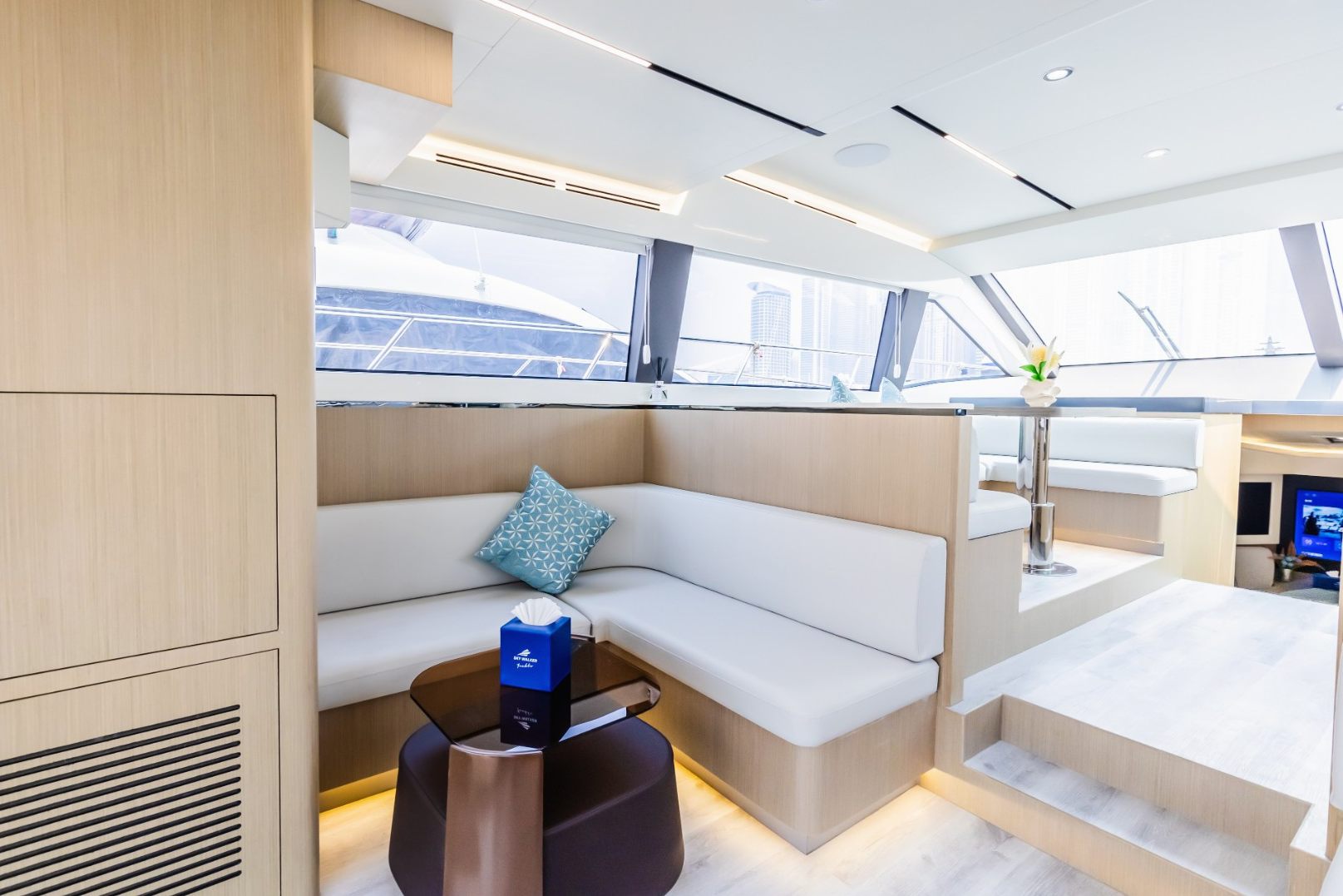 Sky Walker Lee yacht, image 7
