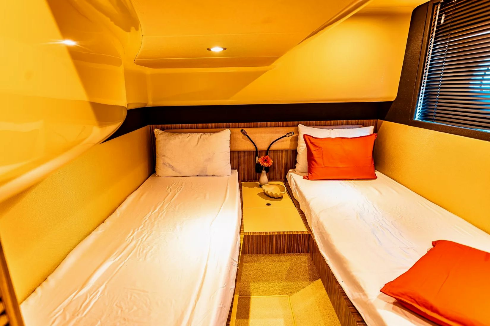 Azimut Magellano 43 ft yacht, image 11