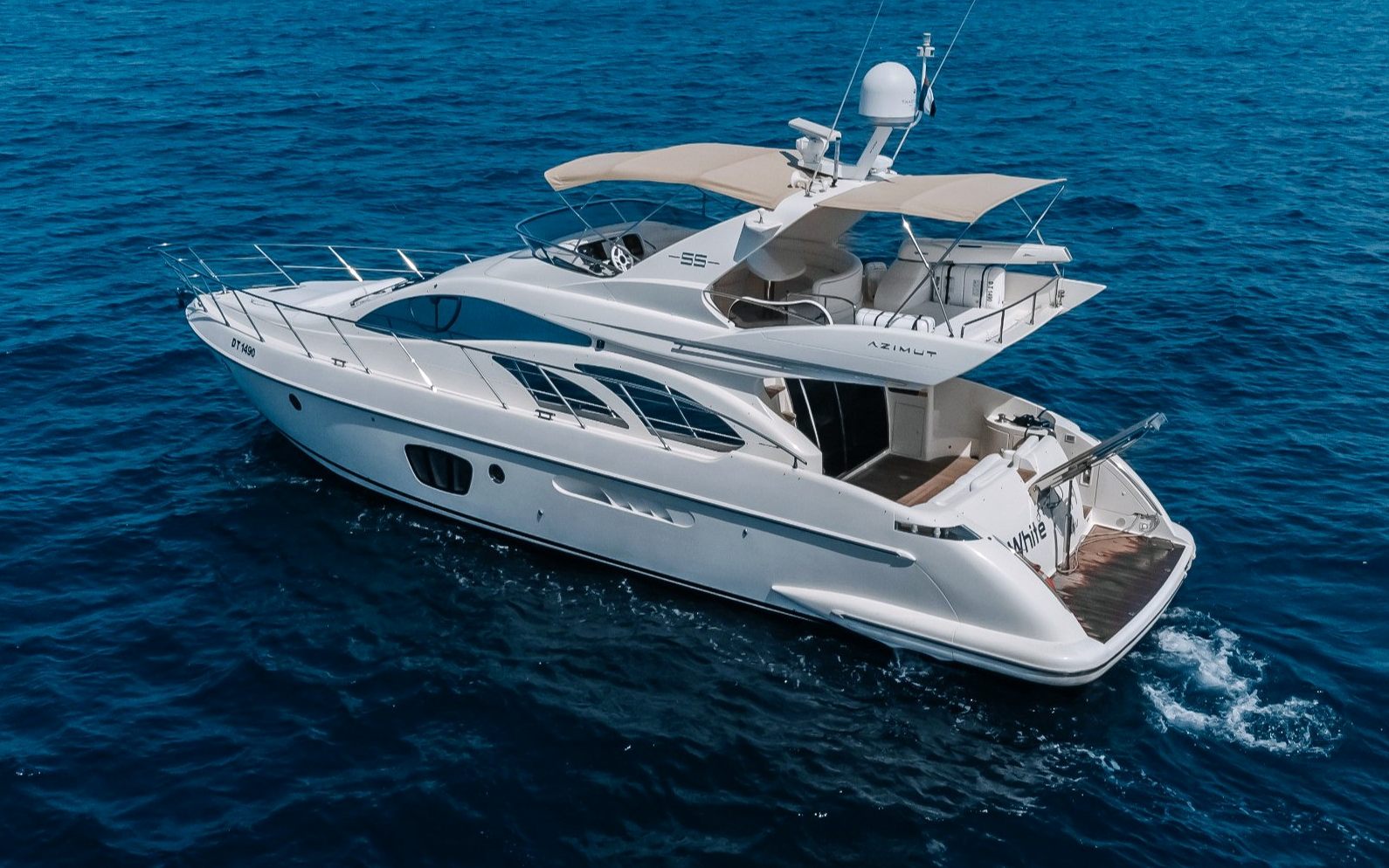 Azimut White Pearl in Dubai, 55 ft