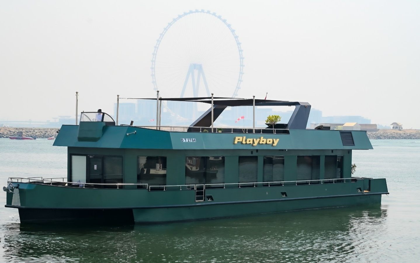 Play Boy Houseboat in Dubai, 100 ft