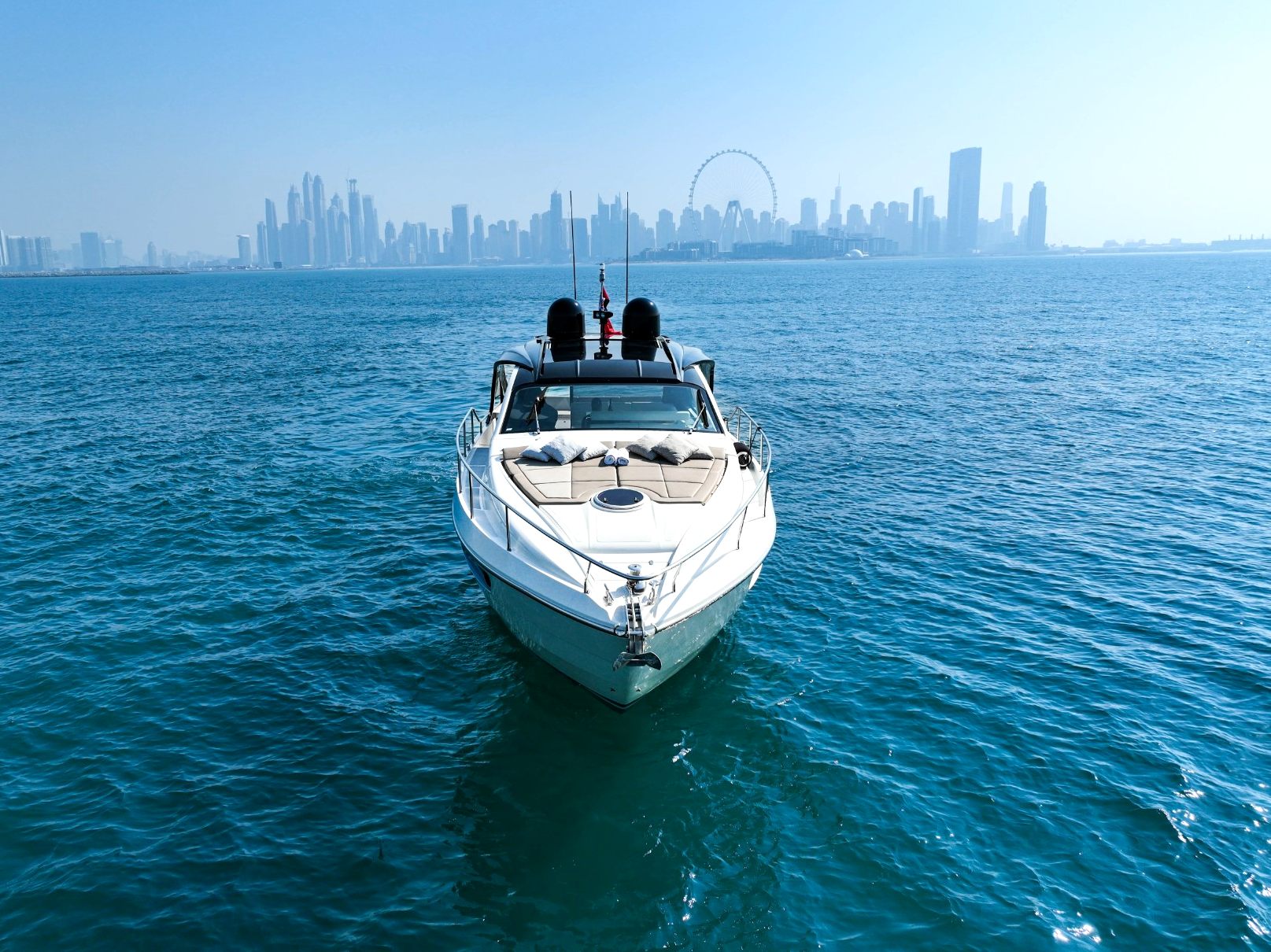 Pershing 5X Pearl White yacht, image 16