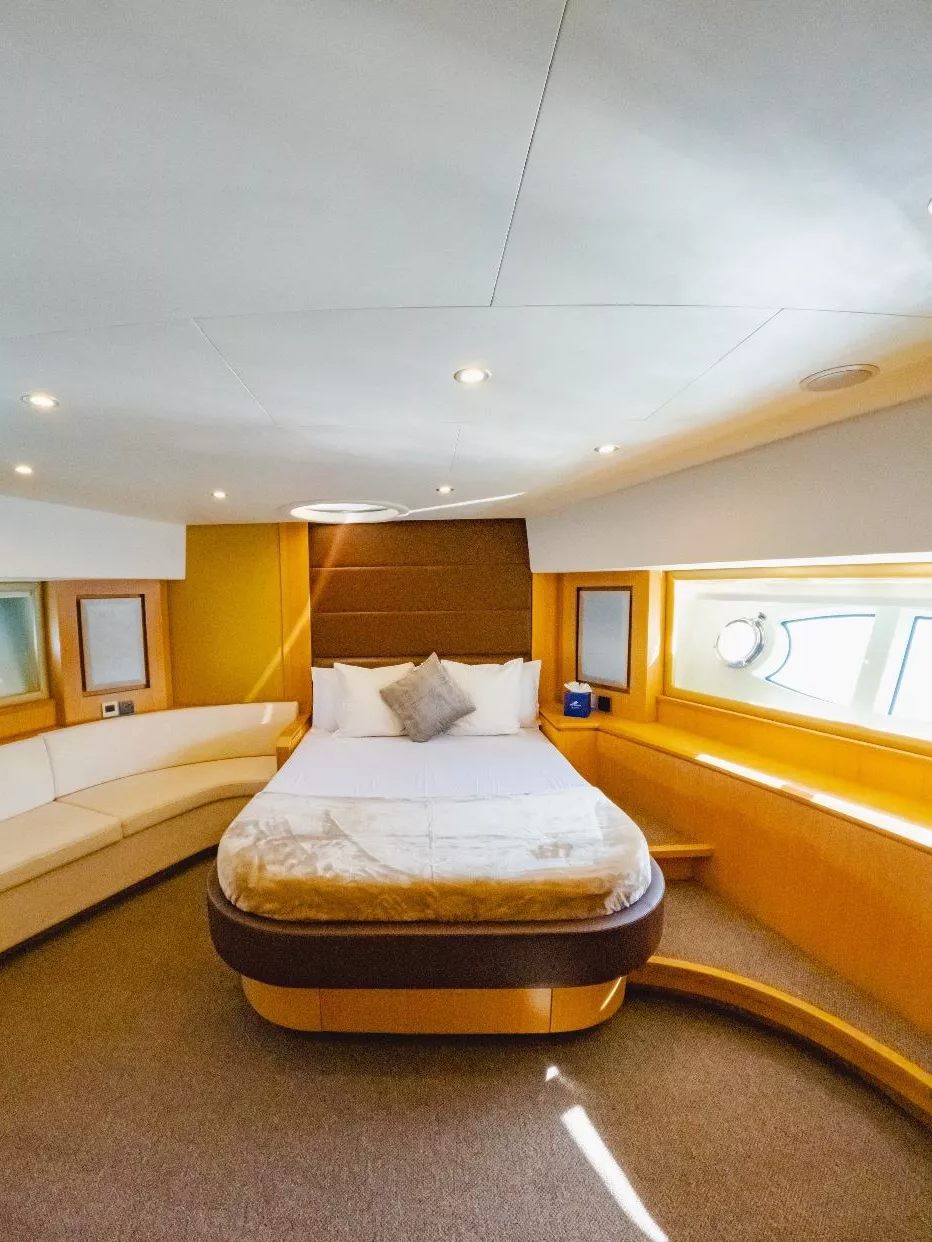 Sky Walker Astra yacht, image 11