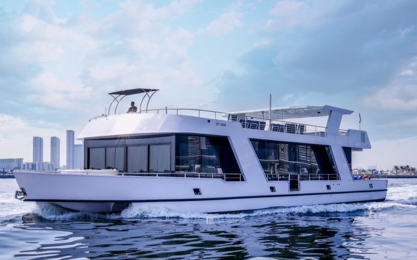 Bella Vitta in Dubai, 100 ft