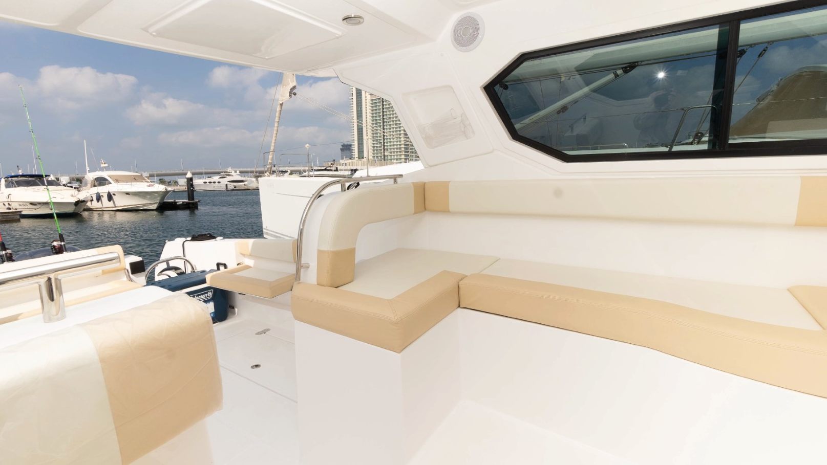 Silver Craft Storm yacht, image 7