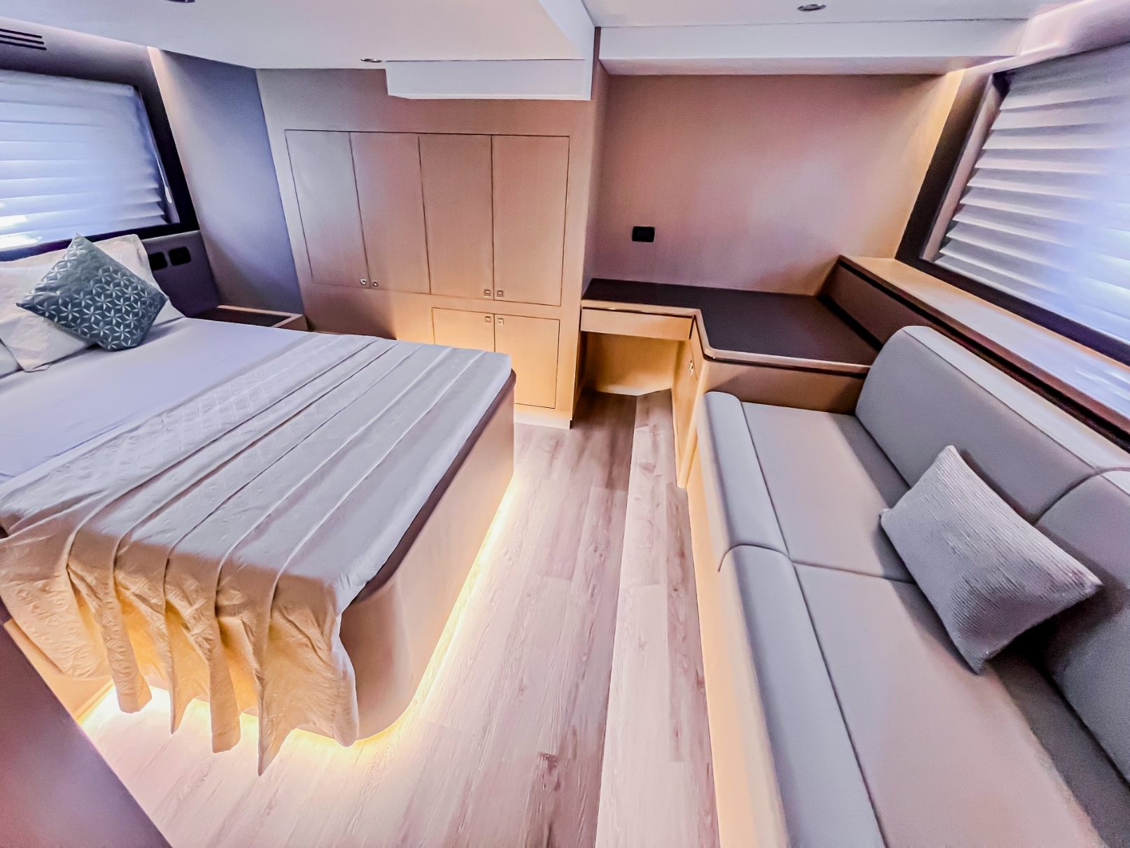 Sky Walker Lee yacht, image 9